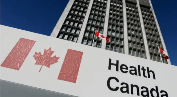 Health Canada warns about children's beds sold due to risks to children.