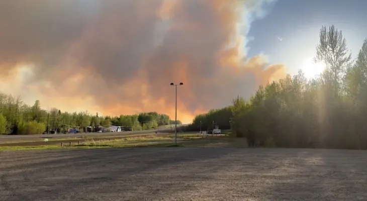 Colombie-Britannique : Prévisions d'augmentation de l'activité des incendies à Fort Nelson