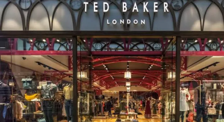 La société Ted Baker Canada annonce la fermeture de ses ventes dans les magasins du Canada et des États-Unis