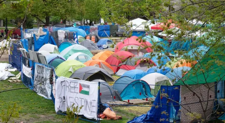 McGill : La manifestation pro-palestinienne devant la maison d'un haut responsable de l'université "dépasse les limites"