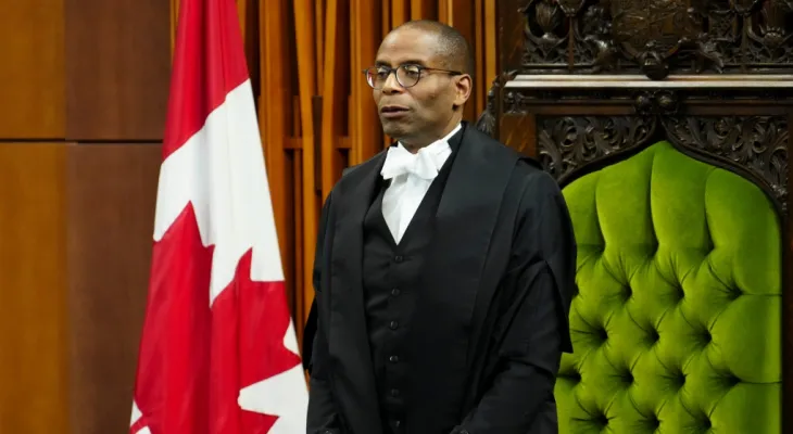 Les conservateurs entament leur retour à la chambre des députés par un nouvel appel au président du conseil Greg Fergus pour démissionner.