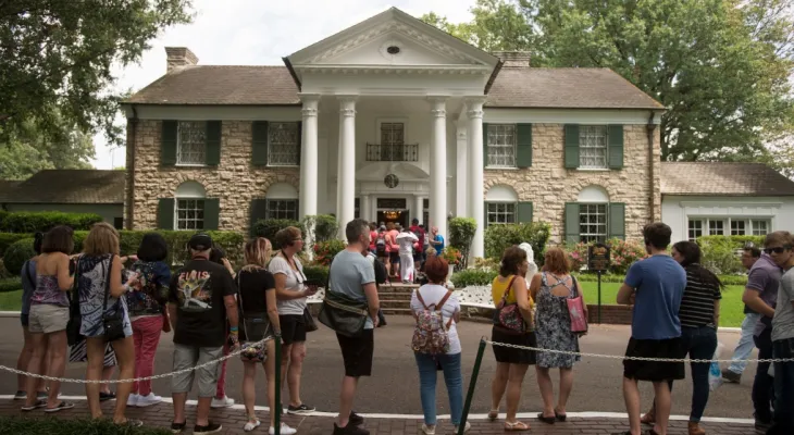 Elvis Presley's granddaughter during a lawsuit: the documents are forged "Graceland is not for sale"