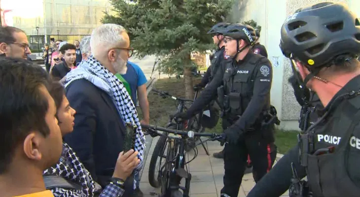 Les membres du corps enseignant et les étudiants de l'Université de Calgary expriment leur inquiétude face au « travail brutal » pendant la dispersion des manifestations.
