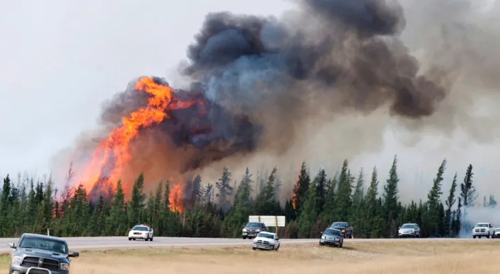 Experts : les gouvernements doivent protéger les hôpitaux du Canada contre les catastrophes liées au changement climatique