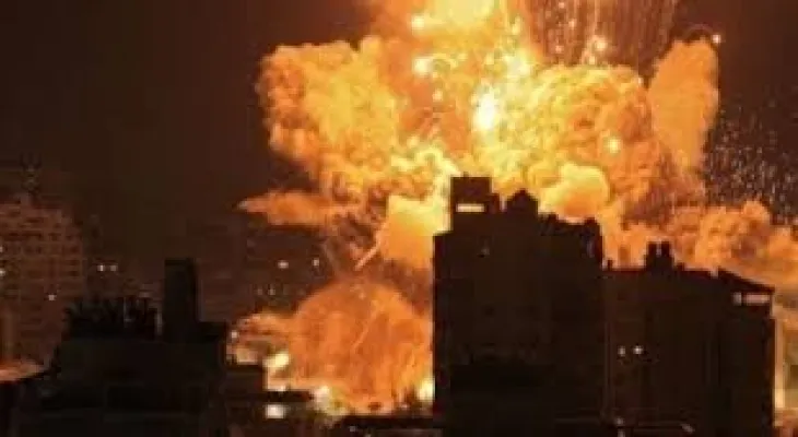 Nouveau massacre... 22 Palestiniens tués lors d'un raid aérien israélien visant les tentes des déplacés à Rafah