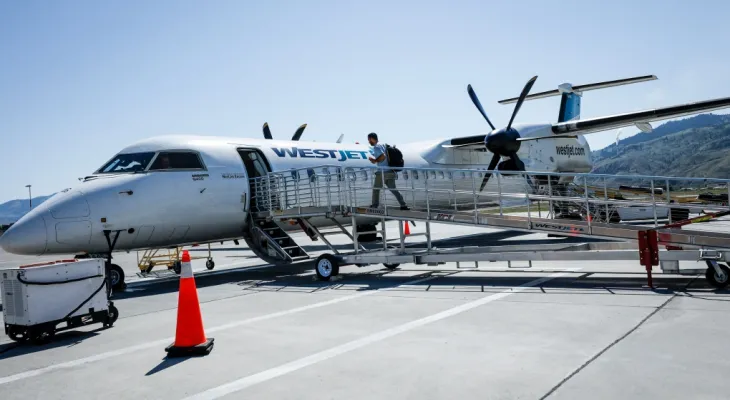 Les pilotes de "WestJet Encore" émettent un avis de grève avec possibilité d'arrêt de travail