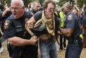 Los Angeles police assault pro-Palestine students at the University of California