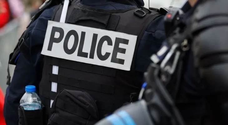 La police française accuse un Canadien de construire un repaire numérique pour les trafiquants de drogue.