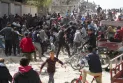 L'échec des engagements israéliens à protéger la voie d'aide vers Gaza dans le contexte du chaos entravant le processus de distribution