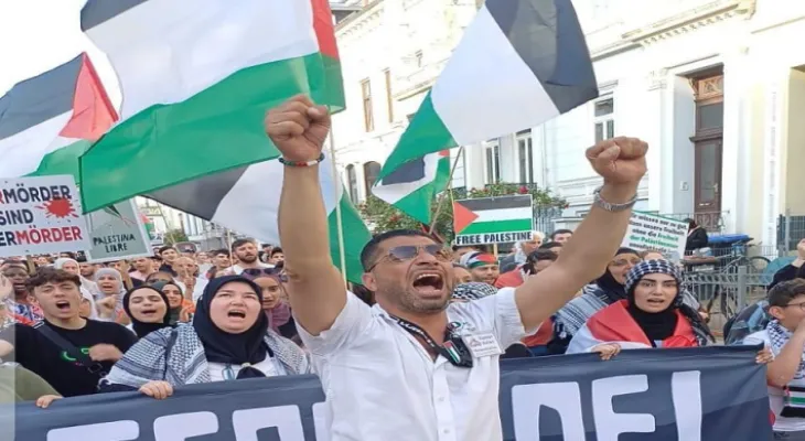 A large demonstration in the German city of Bremen condemning the ongoing aggression against Gaza.