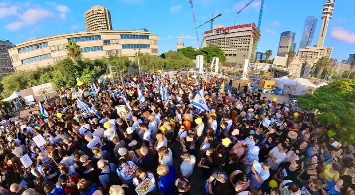 describing it as the "worst government" in Israel's history ... the former Shin Bet chief urges the public to continue protesting