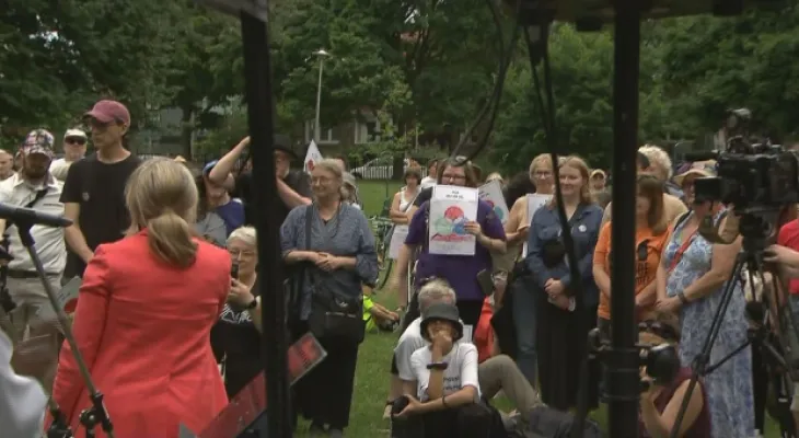 Mass marches to save the Ontario Science Centre