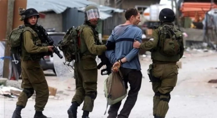Les forces d'occupation israéliennes arrêtent 59 citoyens de Silwad et Kafr Ni'ma à Ramallah.