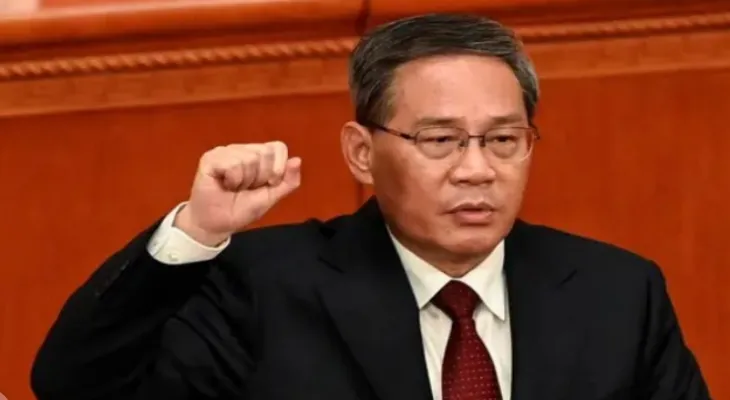 China's Prime Minister warns of the world's economic division.