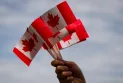 À l'approche des célébrations de la "Journée du Canada"... que symbolisent les couleurs rouge et blanc dans le drapeau ?