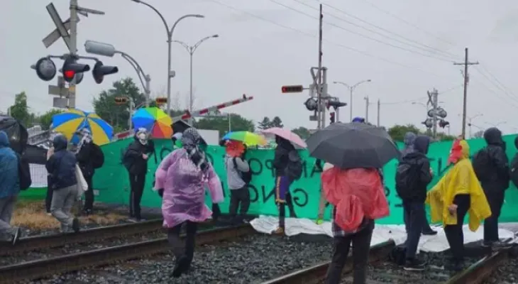 Des manifestations pro-palestiniennes encerclent les chemins de fer à Montréal