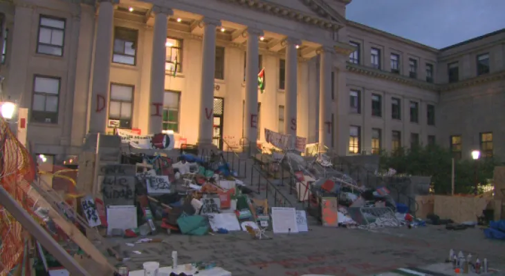 Pro-Palestinian student demonstrators end their camp at the University of Ottawa.