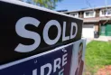 Report: The reduction in interest rates has not led to an increase in demand for purchasing homes so far.
