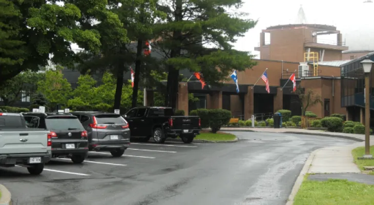 Closure of a housing complex for asylum seekers in Cornwall, Ontario