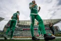 Qu'est-ce qui cause la baisse de fréquentation dans l'un des stades de football les plus populaires du pays ?