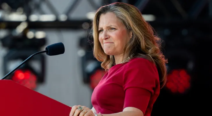 Despite the increasing tension between the two... Freeland confirms that she enjoys the "Prime Minister's trust."