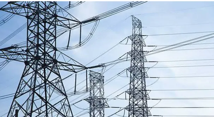 5000 customers without electricity after a widespread outage and repair efforts are underway in Toronto