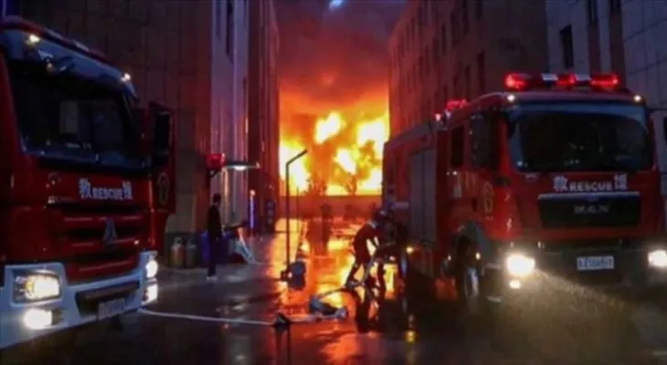 China: Fire at a shopping center in the southwest of the country leaves 16 dead.