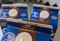 Two deaths due to the outbreak of listeriosis linked to the withdrawal of certain types of plant-based milk from the markets.