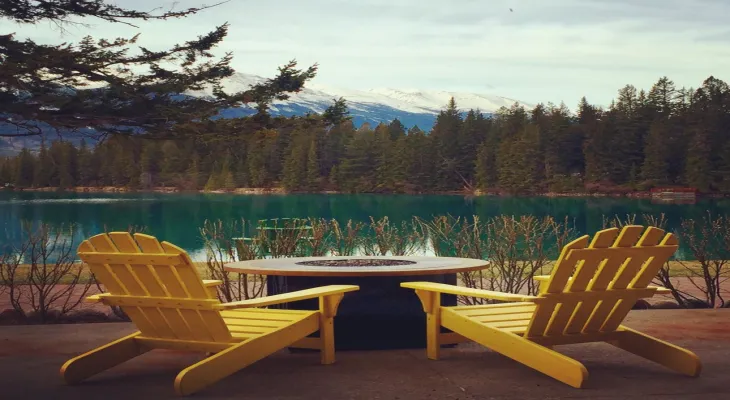 Canadians express their sadness by sharing their favorite pictures in Jasper National Park.