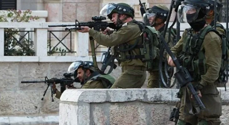 Les forces d'occupation israéliennes envahissent la ville de Dura