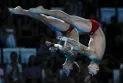 Les Canadiens Szombor-Murray et Wainz remportent la médaille de bronze en plongeon synchronisé depuis la plateforme de 10 mètres.