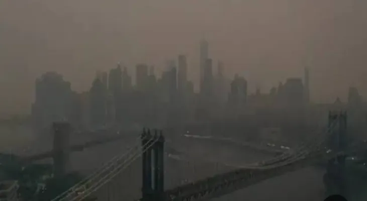 Poor air quality in Canada causes the deaths of thousands of people annually.