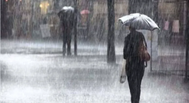Heavy rain is falling in Ottawa and Quebec.