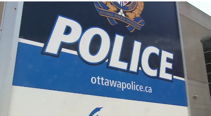 Ottawa police warn residents of a card exchange scam involving taxis and ride-sharing vehicles.
