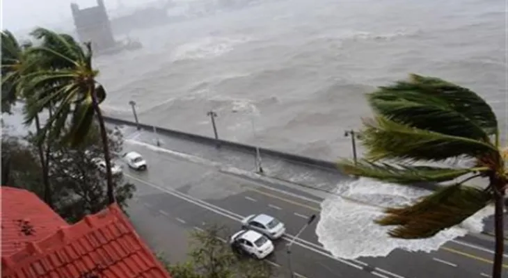 Tokyo braces for Typhoon Ample as some transport services halt