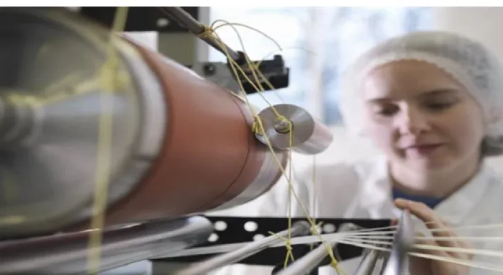 Electricity is generated from body heat .. A research team develops smart fabric in Canada.