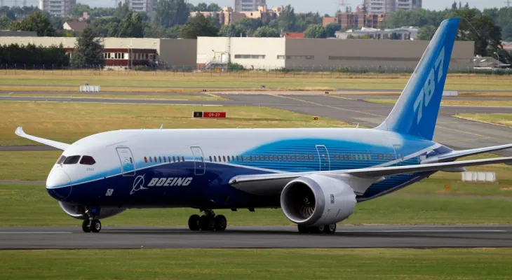 A new setback faces Boeing: The United States requests an inspection of pilot seats on 787 aircraft.