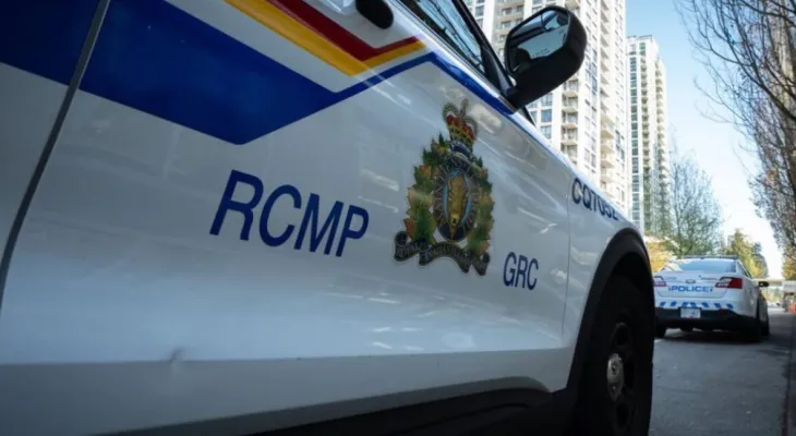 La Gendarmerie royale du Canada (GRC) mène une enquête pour assurer la sécurité après des menaces à la bombe visant les hôpitaux d'Ottawa et les temples juifs.