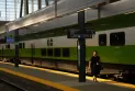 L'arrêt du travail ferroviaire entraîne la fermeture de certaines lignes de passagers en Ontario, au Québec et en Colombie-Britannique