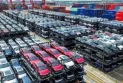 Les marchés asiatiques en repli après que le Canada ait imposé des droits de douane sur les véhicules électriques chinois
