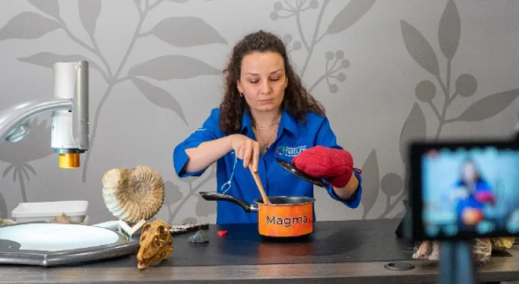 Free interactive workshops from the Canadian Museum of Nature for teachers across Canada.