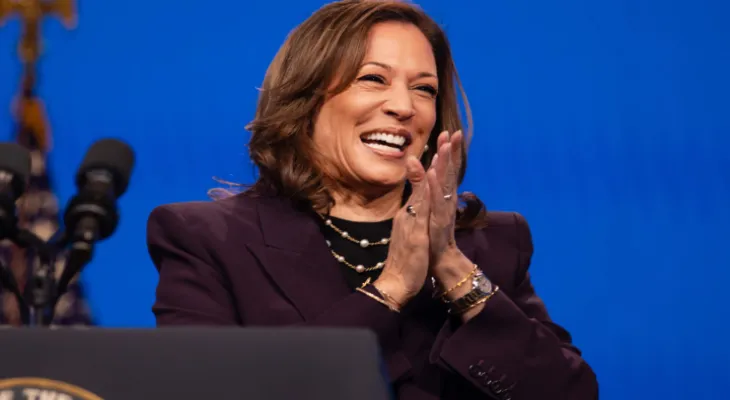 Pourquoi la campagne électorale de Harris fait-elle appel à une avocate d'origine égyptienne ?