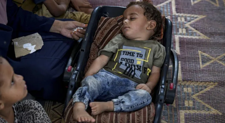 Experts: The injury of "Gaza's child" by a strain of polio came as a result of mistakes in the campaign to eradicate the disease.