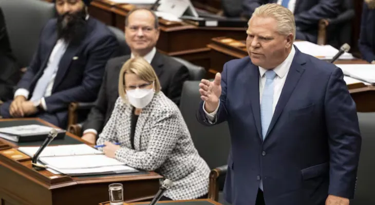L'Ontario prolonge de un an la détention des migrants arrêtés pour le compte d'Ottawa.