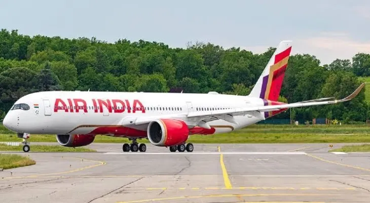 Bomb threat in the Arctic sky.. Emergency landing of an Indian plane in Canada