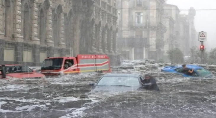 Devastating floods sweep through Italy