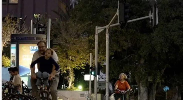 The Israelis are experiencing a swing between anxiety and confidence in the army following the strikes on Iran.