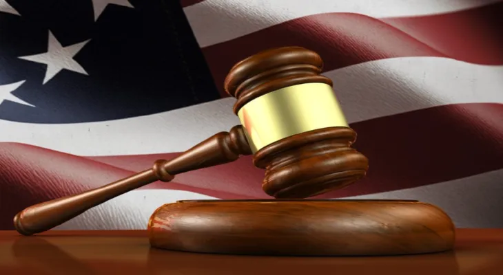 Chicago: Two people arrested for forging passports and official documents