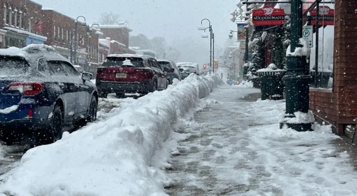 Warnings of snowstorms in Ontario: Expect 50 cm of snow this week.