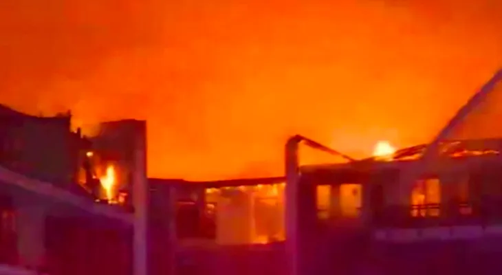 Une forte explosion et un incendie à La Haye provoquent l'effondrement d'un immeuble résidentiel et blessent plusieurs personnes.